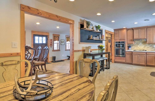Clark Cabin | Private Clark Ranch Retreat w/Mountain Views!