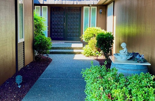 West Hazel Dell House | Private Condo