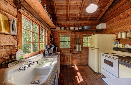 Canyon Creek Cabin | Private Creekside Cabins Near Helena, Peaceful Montana Forest Escape