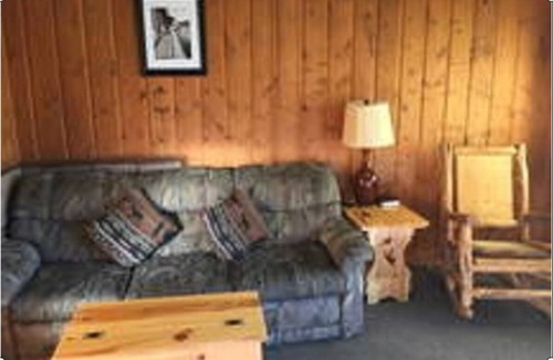 West Yellowstone Cabin | Private Family Cabin, 2bd/1ba, Park 520 Hotel @