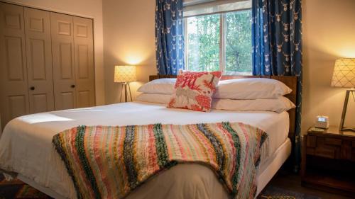 Coram House | Private Home near Glacier Park, Columbia Falls, & Whitefish - Pet Friendly!