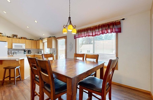 Overlook Park House | Private Hot Tub, Large Backyard, SHARC Passes, EV Charger