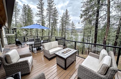 Nine Mile Falls House | Private Lake Access & Dock: Home Near Spokane