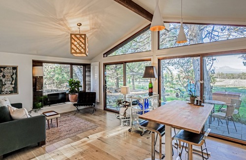 Bend Cabin | Private modern mid century cabin, mountain views, hot tub, 15 minutes to bend!