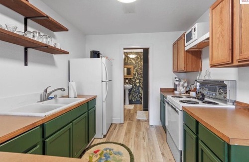 Coeur d'Alene House | Private North Idaho Guest House w/Pickleball and Views