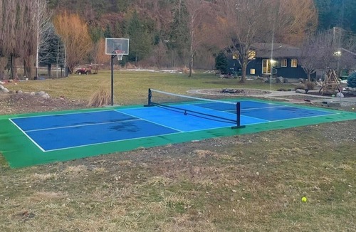 Coeur d'Alene House | Private North Idaho Guest House w/Pickleball and Views