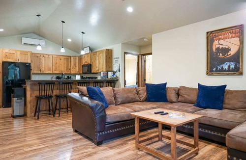 Athol House | Private Oasis Awaits: Cabana and Hot Tub