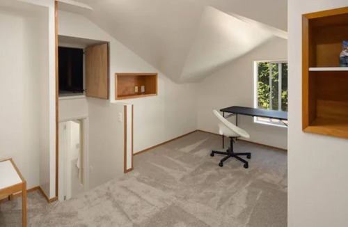 Greenwood House | Private Office, Cozy 3 bed, Private Homey getaway!