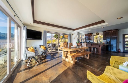 Manson House | Private Pool & Hot Tub with Lake Views + EV Charger | Large Home + Dogs OK