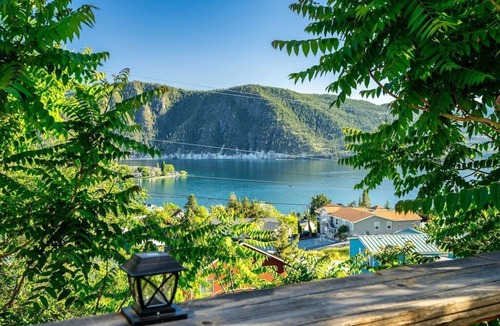 Manson House | Private Pool & Hot Tub with Lake Views + EV Charger | Large Home + Dogs OK