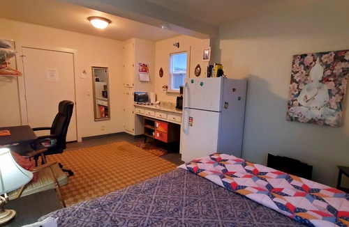 Cheney Apartment | Private Studio in a Serene Country Setting on Williams Lake. No Hunting.