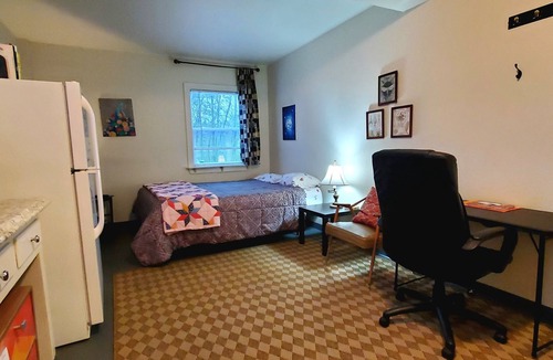Cheney Apartment | Private Studio in a Serene Country Setting on Williams Lake. No Hunting.