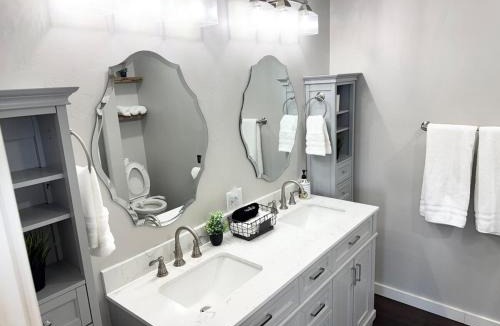 Gem County Apartment | Private upstairs apartment on 5 acre ranch