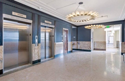 Downtown Jackson Apartment | Professionally-cleaned 1BD Loft at the heart of Jackson | Barsala