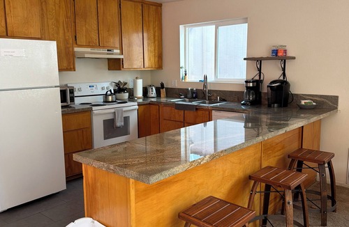 Mount Shasta House | PROMO 10% WEEKLY AND 15% MONTHLY DISCOUNT Mt. Shasta Cabin/Black Butte Mountain
