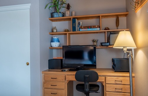 Warm Springs Condo | Prospector 154 - Just Blocks to Bald Mt Skiing and a Hot Tub for Apres Ski