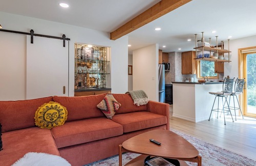 Warm Springs Condo | Prospector Condo 158- Beautifully Remodeled Creekside Condo Walk to Slopes.
