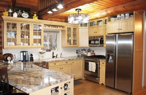 Snowbird Cabin | Provo River Cabin: Nestled on the Provo River, come enjoy this stunning cabin