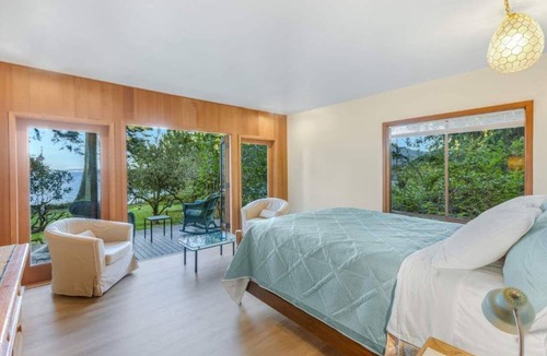 Port Gamble House | Puzzle Point Lodge: Waterfront Haven in Poulsbo