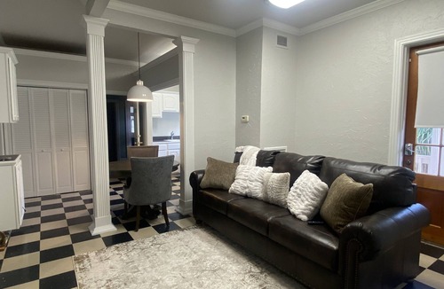 Eunice Apartment | Quaint hideaway with old New Orleans appeal- Close to Downtown shopping & eats!