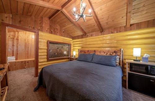 Ashton Cabin | Quaint Log Cabin for Two near Henry's Fork for an Unforgettable Getaway in Ashton, Idaho