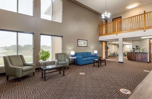 Creston Hotel | Quality Inn Creston