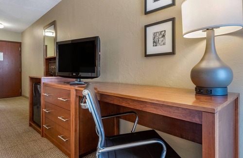 Dover Hotel | Quality Inn Dover