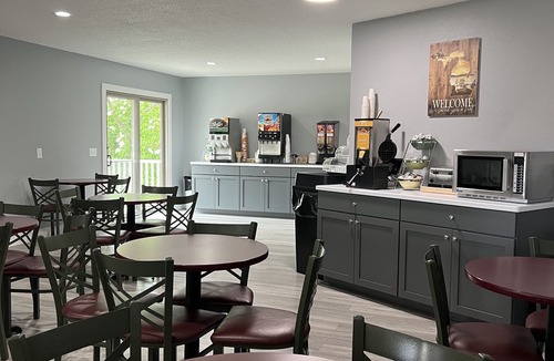 St Ignace Hotel | Quality Inn Lakefront