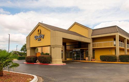 Monroe Hotel | Quality Inn Monroe