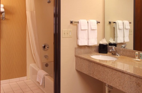 North Spokane Hotel | Quality Inn Oakwood