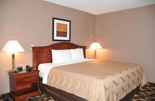 Pullman Hotel | Quality Inn Paradise Creek Pullman