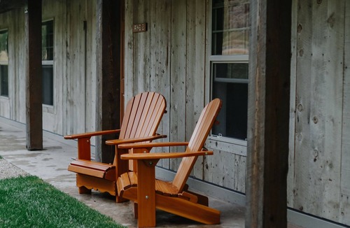 Victor Cabin | Queen Twin Cabin at Moose Creek Ranch!