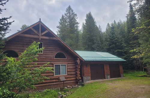 Kalispell Cabin | Quiet Cabin nested in the Many Lakes area near Bigfork and Kalispell