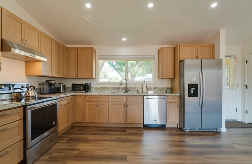 Sparks House | Quiet & Convenient Sparks Retreat Near I-80 & Reno
