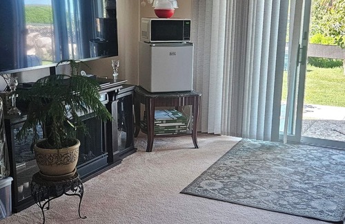 West Fargo House | Quiet,cozy, nice host-1-bedroom home in awesome West Fargo with WiFi, AC