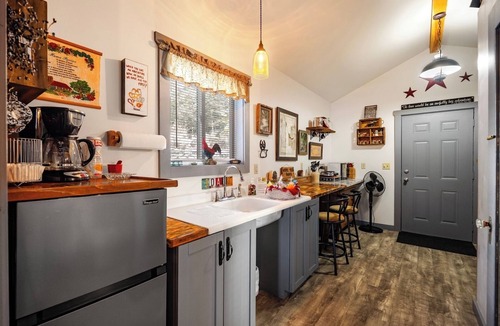Bonners Ferry Cabin | Quiet Log Cabin Gazebo Near River and Trails