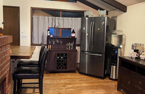 Amanda Park Cabin | Quinault Cove- Two Cabin Property on Quiet Lake Quinault
