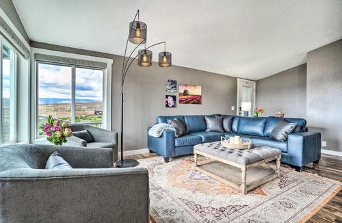 Quincy House | Quincy Home on Lavender Farm w/River Views!