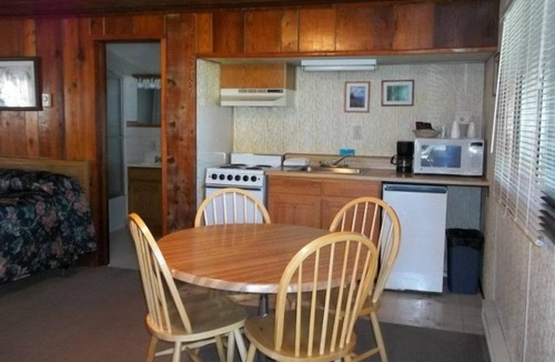 Quinault Hotel | Rain Forest Resort Village
