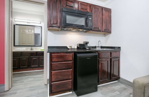 Diamondhead Hotel | Ramada by Wyndham Diamondhead I-10/Gulfport