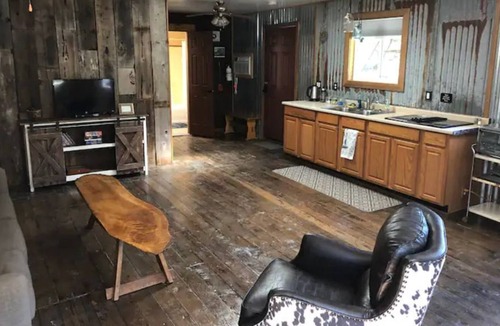 Days Creek Other | Ranch House #1 2BR-Farm Tours-Near Crater Lake!