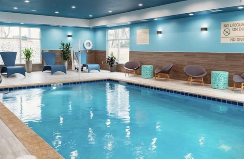 Tigard House | Rare Find! 4 Comfortable Units, FREE Parking, Free Parking, Free Full Breakfast