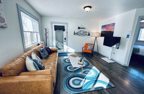 Joseph Condo | Razz Lake 2nd floor 2 bdrm condo