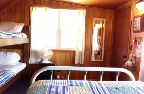 Wapiti Cabin | Real Western Cabin near Yellowstone