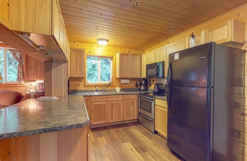 Tidewater Cabin | Recently remodeled home on the Alsea River w/private dock
