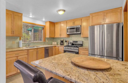 Overlook Park House | Recently updated, great location, private hot tub!