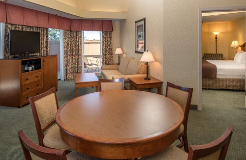 Pasco Hotel | Red Lion Hotel Pasco Airport & Conference Center