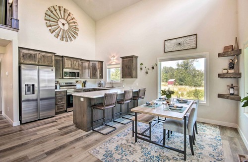 Red Lodge Cottage | Red Lodge Home w/Patio ~ 1 Mi From Downtown!