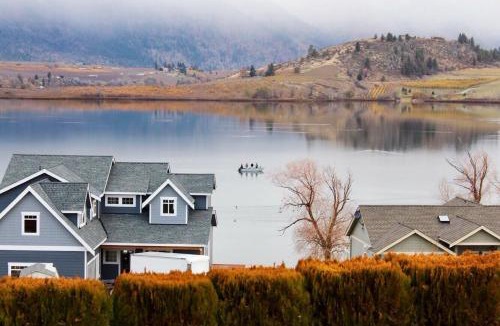 Manson House | Reflect on the Lake
