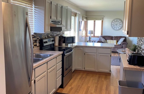 Iron Mountain Cottage | Relax and Unwind